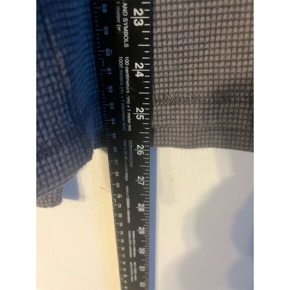 Tommy‎ Bahama Men's Gray Waffle Knit Thermal Sweater Size L - Picture 8 of 8